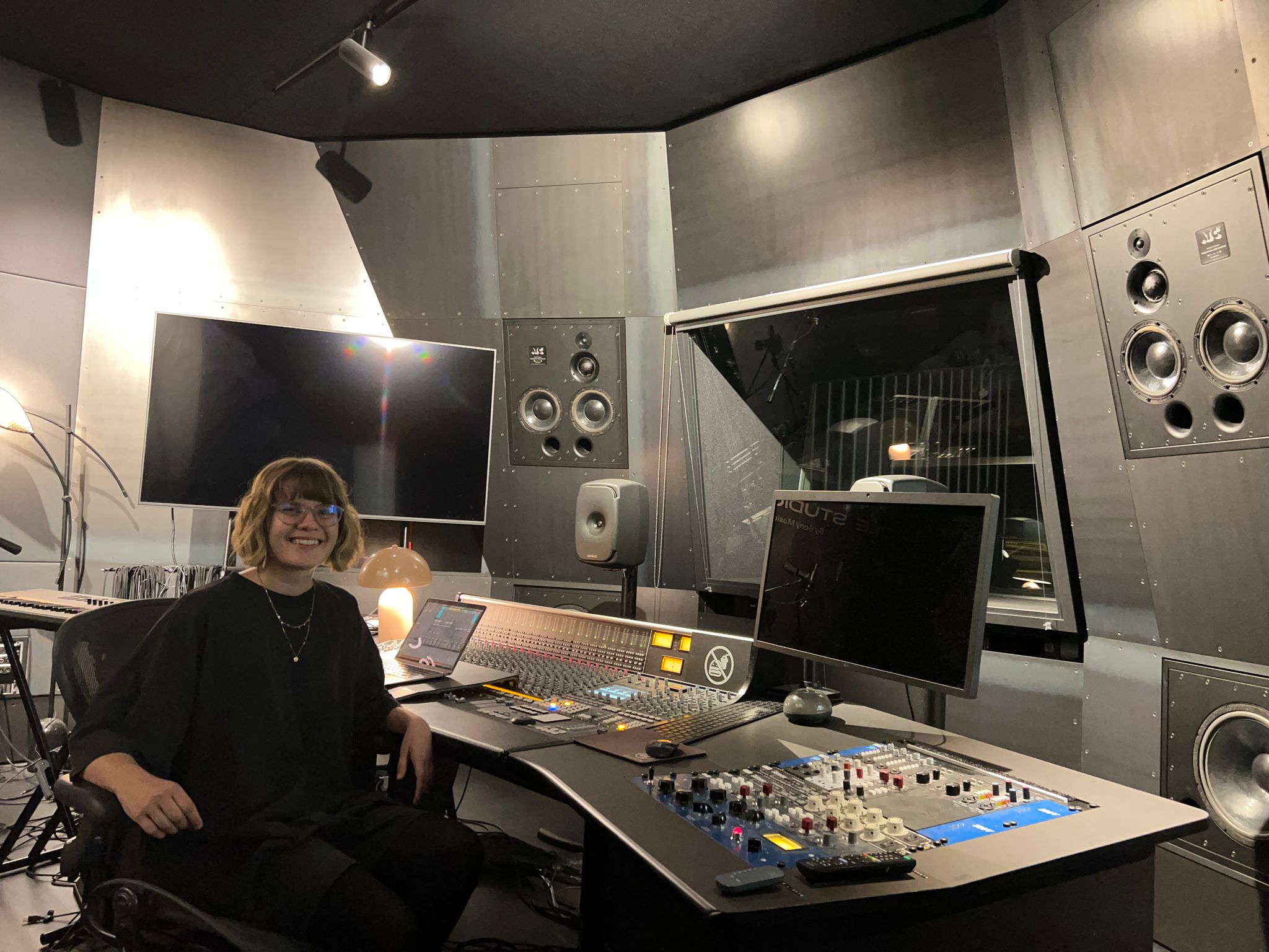 Mirja Maier in the studio